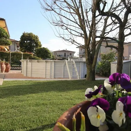 بيت للعطل Le Fate Modern Retreat لاتيزي